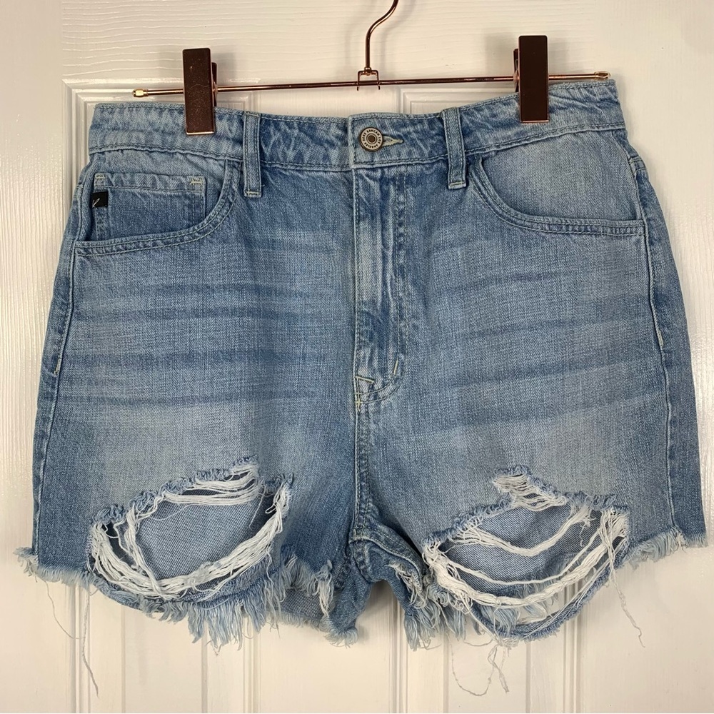 Kancan Womens Size 11 Distressed Shorts